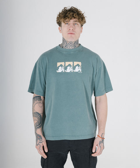 'YIKES!' T-SHIRT - VINTAGE GREEN